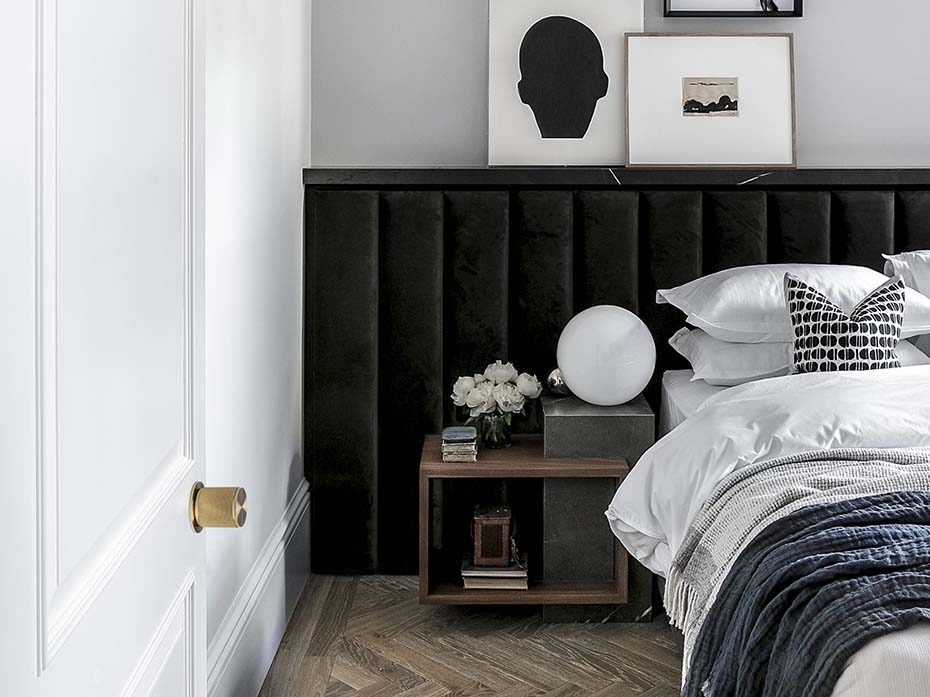 Дверная ручка-кноб D-40mm Buster and Punch Linear RDK-051053 матовая латунь