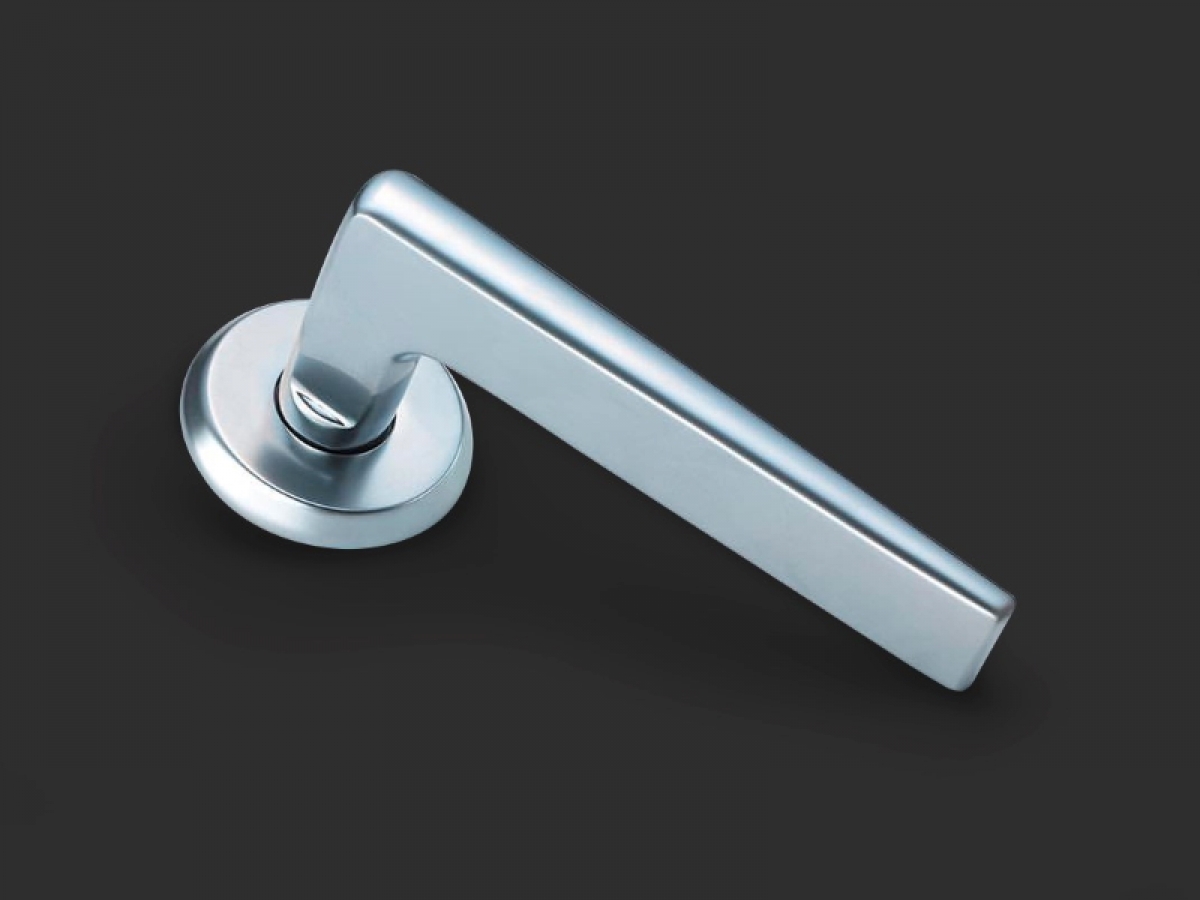 Дверная ручка на розетке Frank Allart 5758 матовый хром