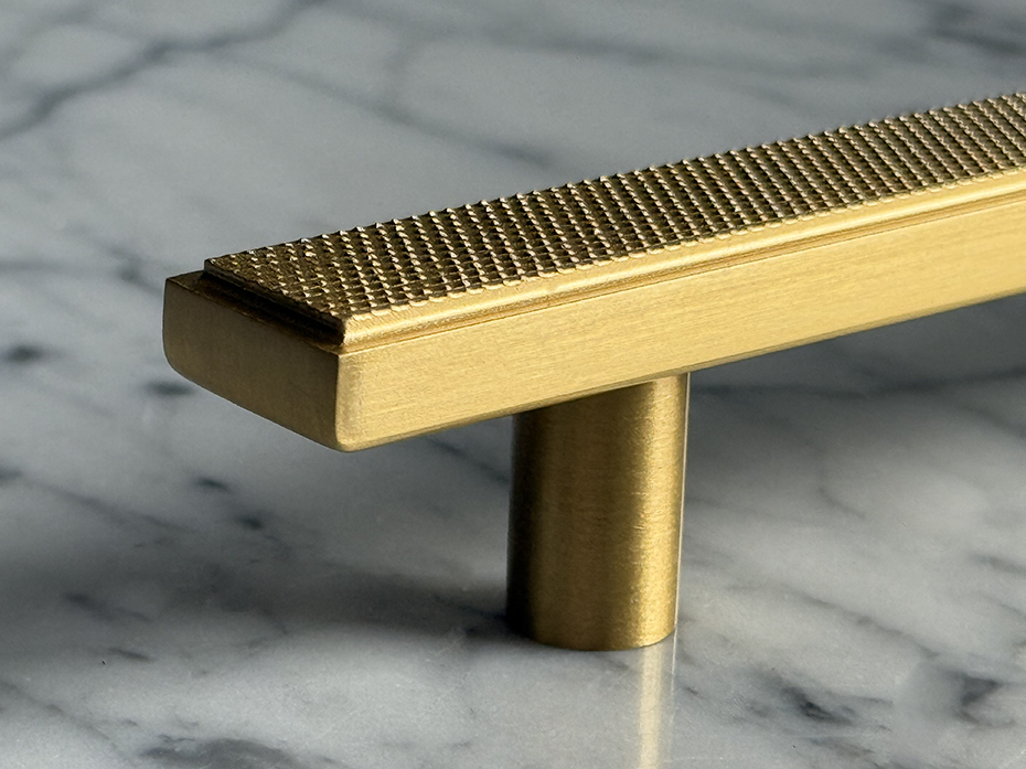 Мебельная ручка скоба Oliver Knights Beatrice CH II 360 мм матовая латунь