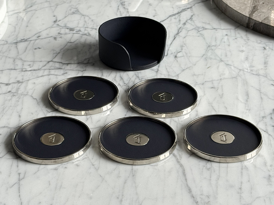 Набор премиальных костеров из натуральной кожи FURNITEK FG-419 (5шт) цвет синий