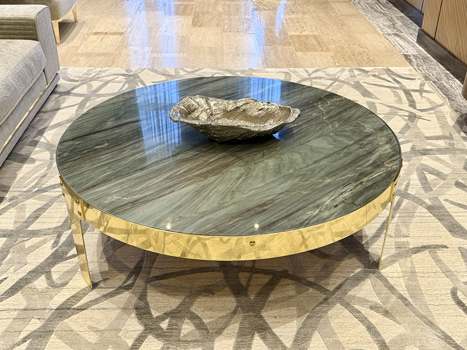 Столик журнальный Ar-Deco FG-065 круглый 1300мм полированная латунь