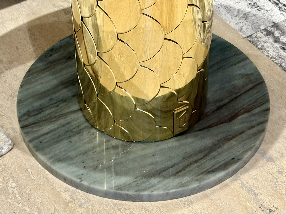 Стол кофейный FURNITEK Ar-Deco FG-089 круглый полированная латунь