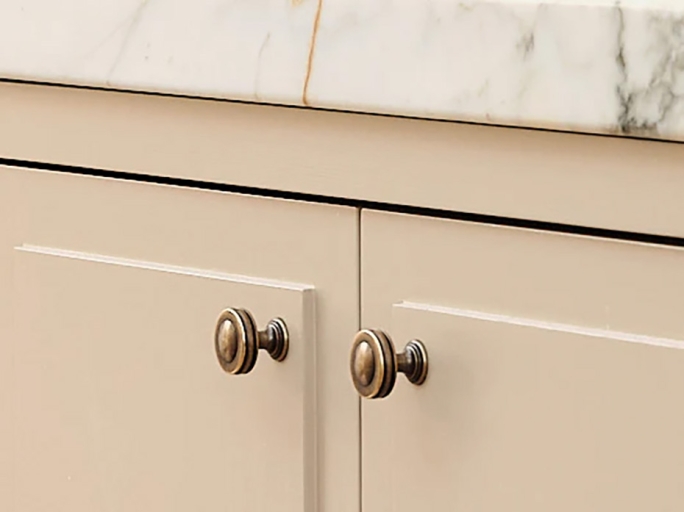 Мебельная ручка-кнопка Armac Martin Corona 25 мм полированный никель