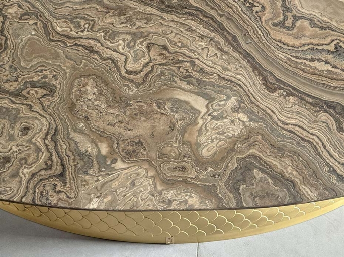 Столик журнальный "Лодка" Ar-Deco FG-073 матовая латунь