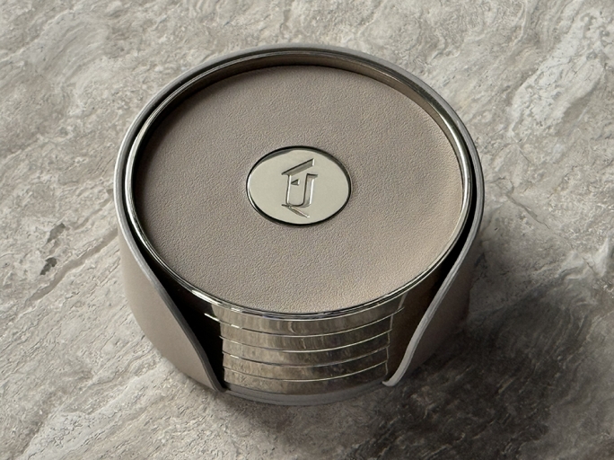 Набор премиальных костеров из натуральной кожи FURNITEK FG-418 (5шт) цвет серый