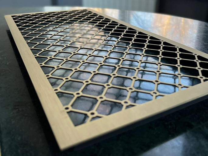 Решётка металлическая латунная fg-30005 матовая латунь