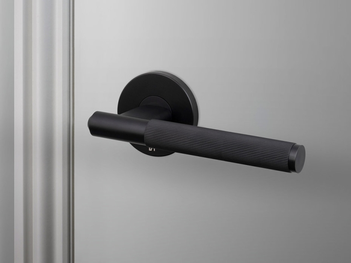 Дверная ручка на розетке Buster & Punch Linear RLH-481032 черный