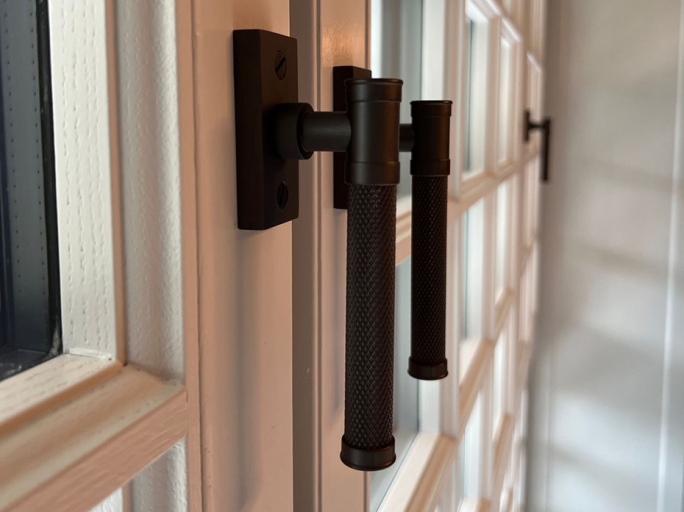 Оконная ручка Frank Allart 0423G03 чёрная бронза