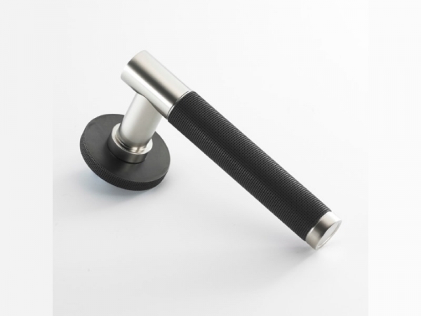 Дверная ручка на розетке Frank Allart nw1203500 чернёная латунь