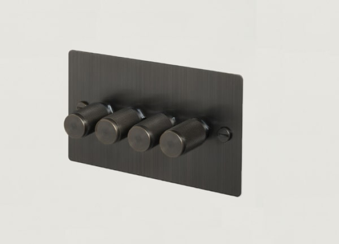 Диммер Buster & Punch четырехклавишный UK-DI-CO-4G-SM-A матовая бронза